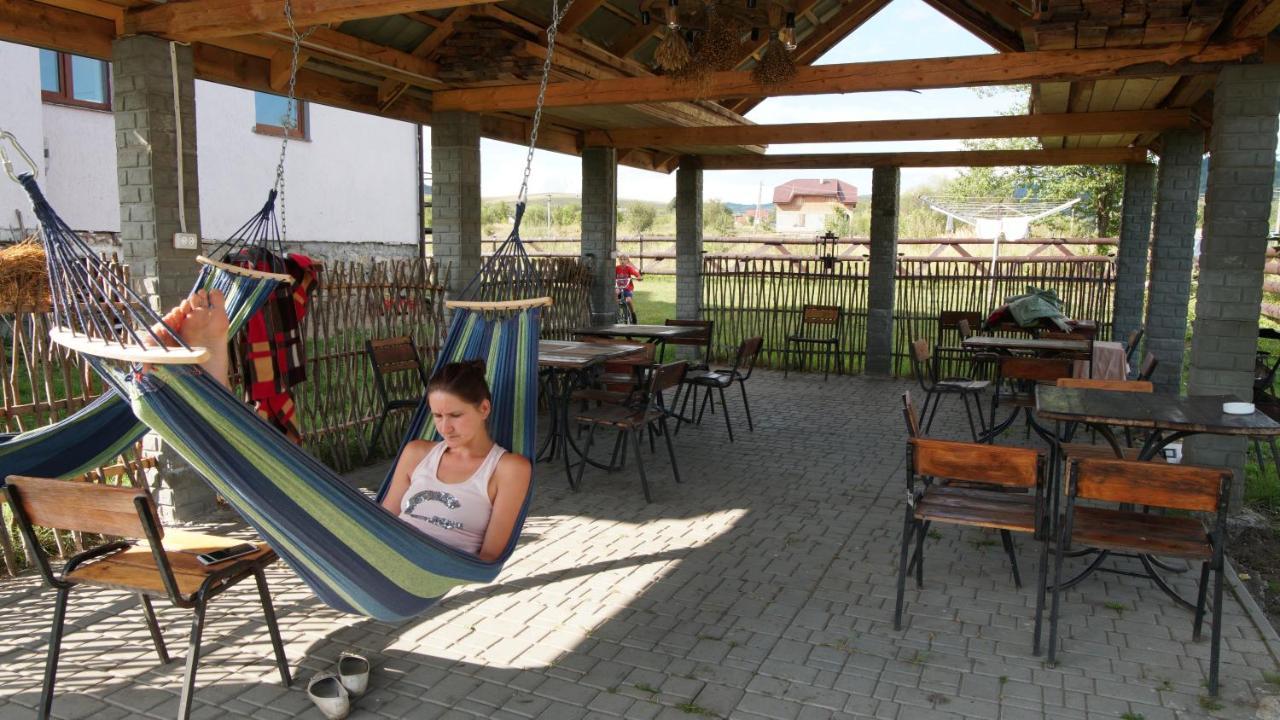 U Dvori Hotel Podgorodtsy Exterior foto