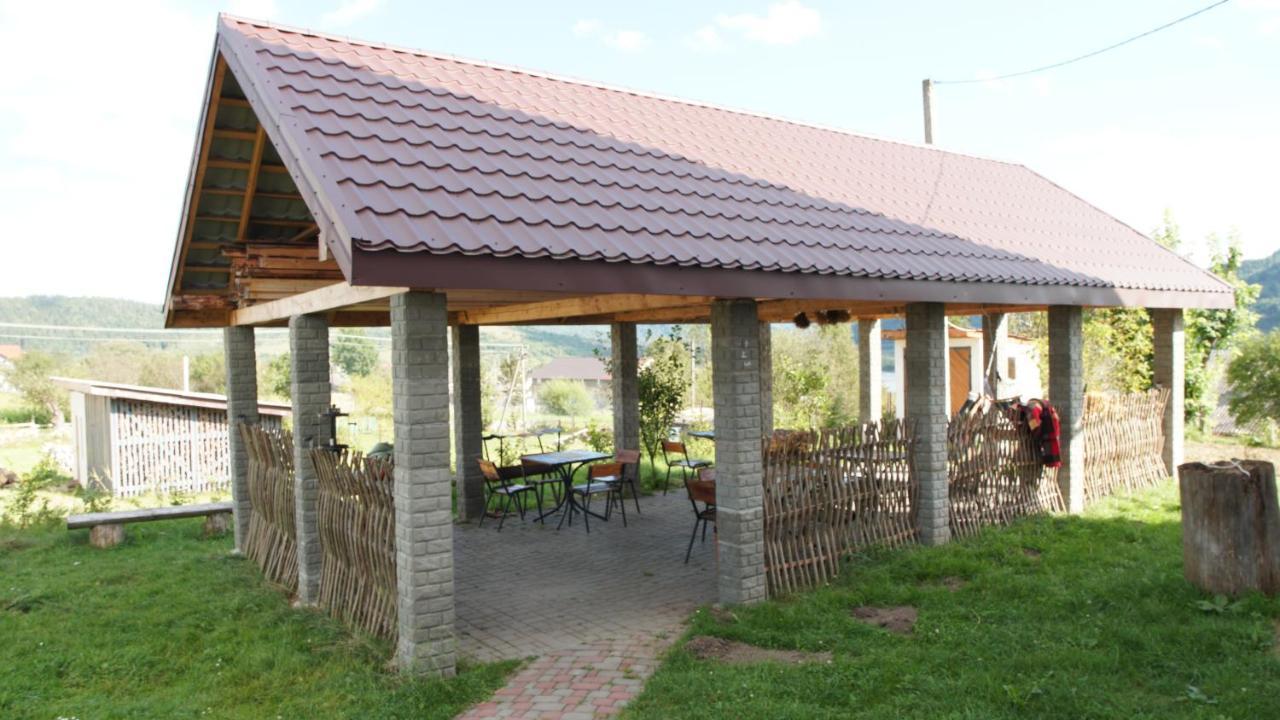 U Dvori Hotel Podgorodtsy Exterior foto