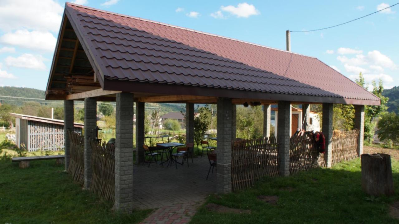 U Dvori Hotel Podgorodtsy Exterior foto