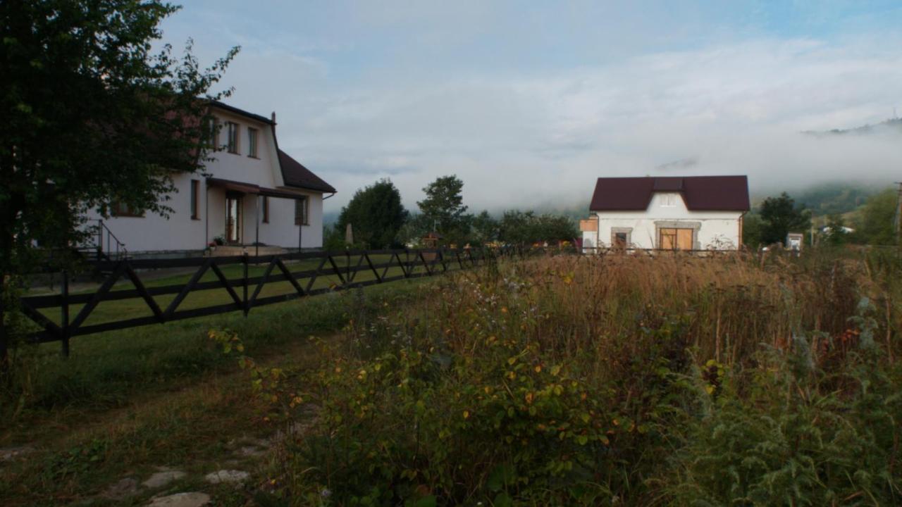 U Dvori Hotel Podgorodtsy Exterior foto